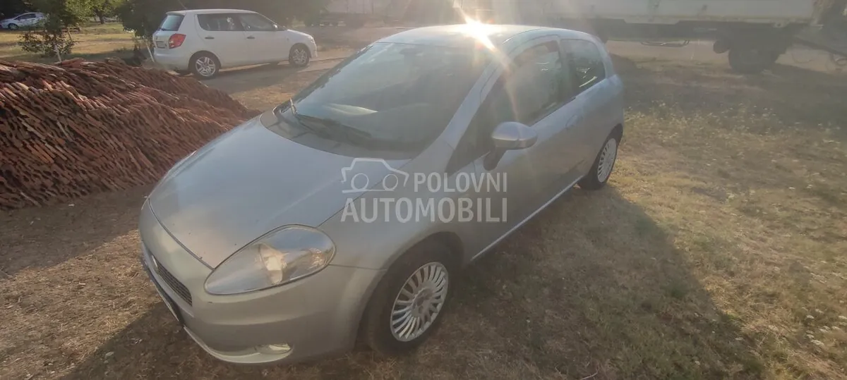 Fiat Grande Punto 2007 photo 3