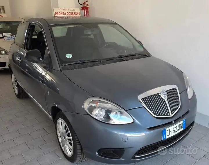 Lancia Ypsilon 2011 photo 5