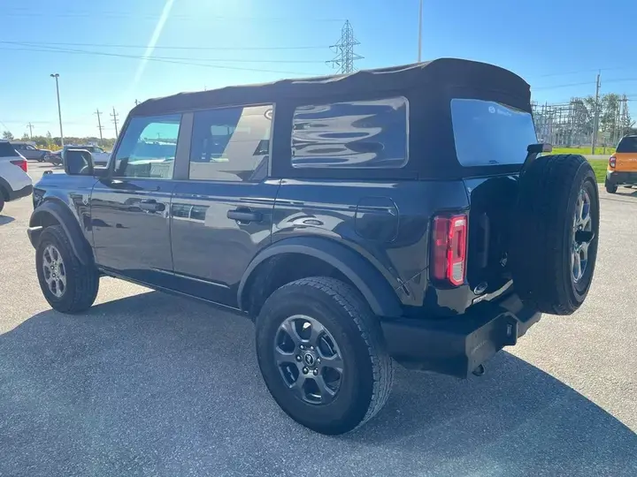 Ford Bronco 2022 photo 4