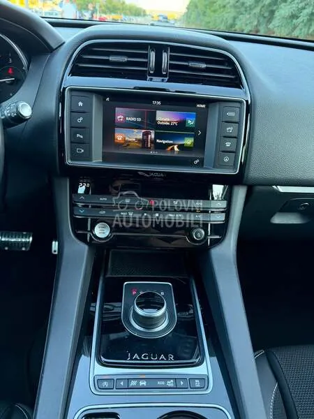 Jaguar F-Pace 2016 photo 5
