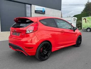 Ford Fiësta 2013 photo 2