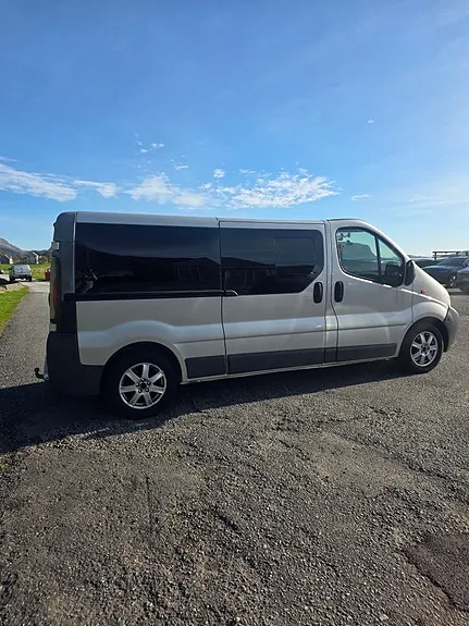Opel Vivaro 2004 photo 2