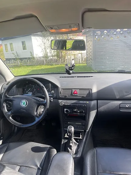 Skoda Octavia 2004 photo 3