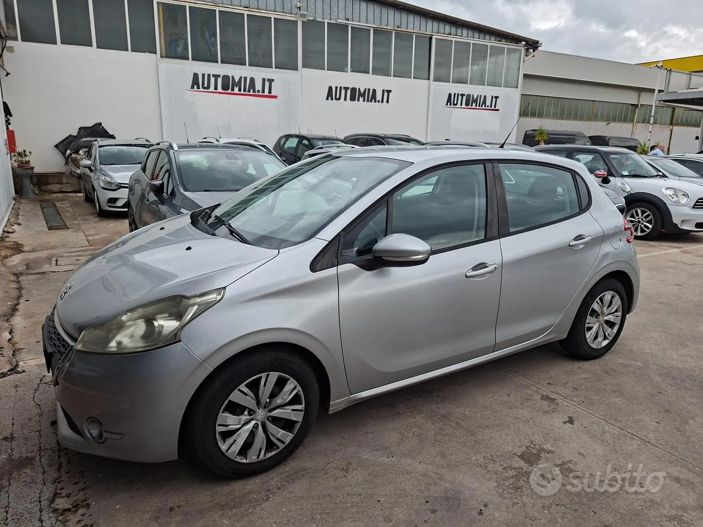 Peugeot 208