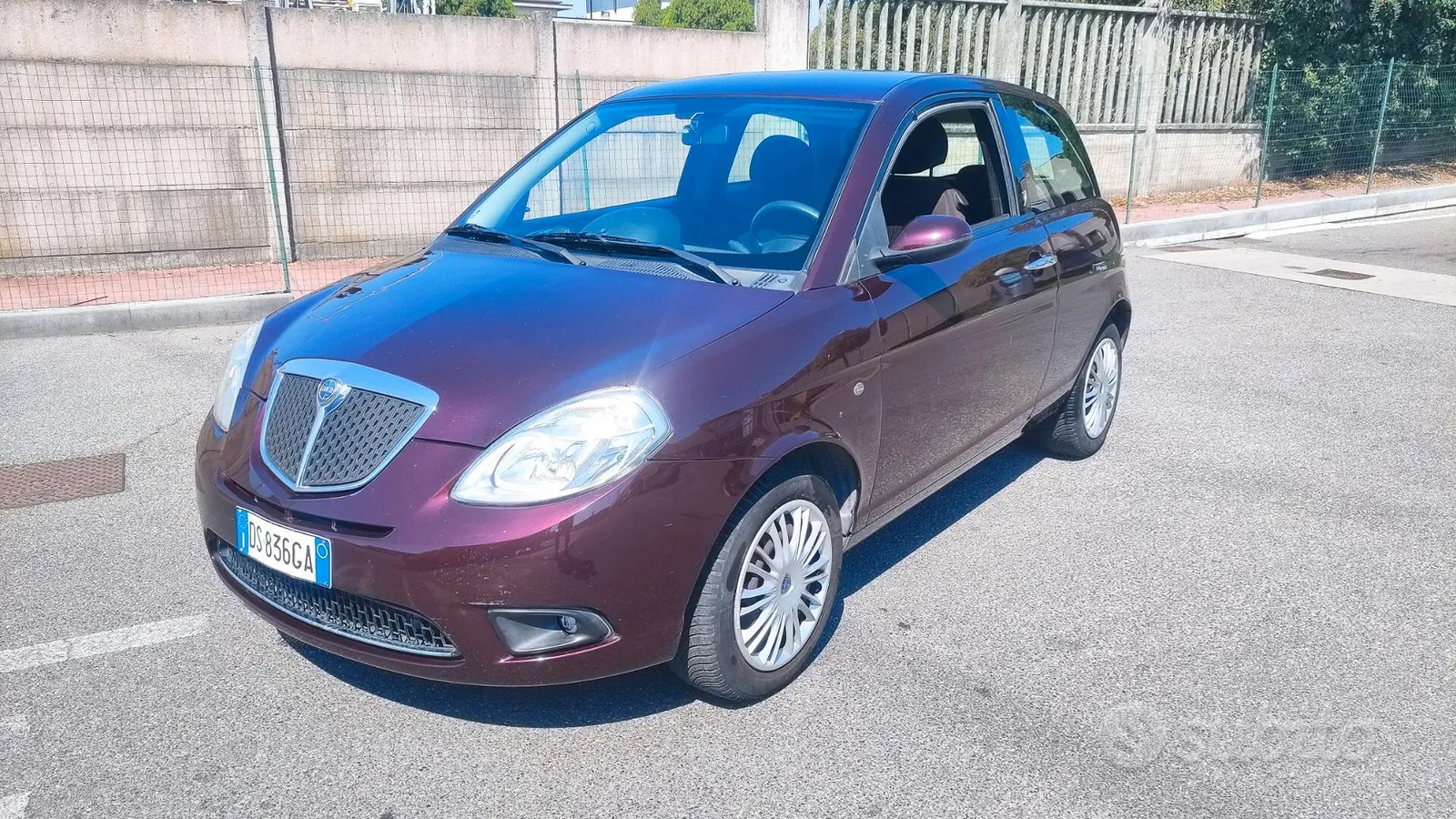 Lancia Ypsilon