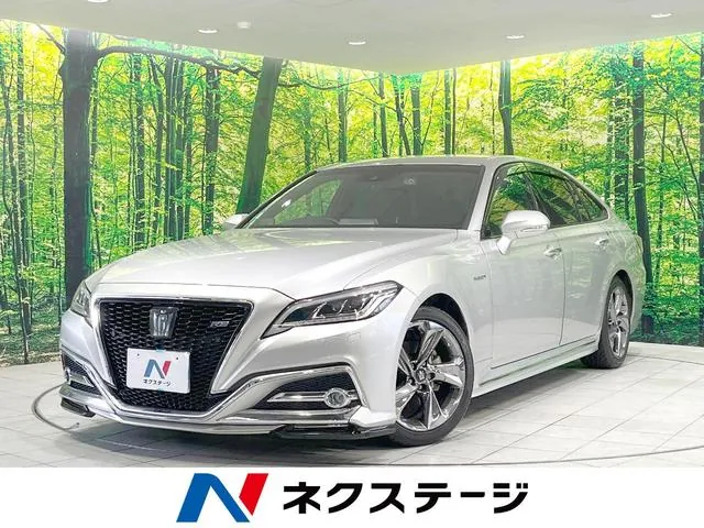 Toyota Crown Hybrid Rs