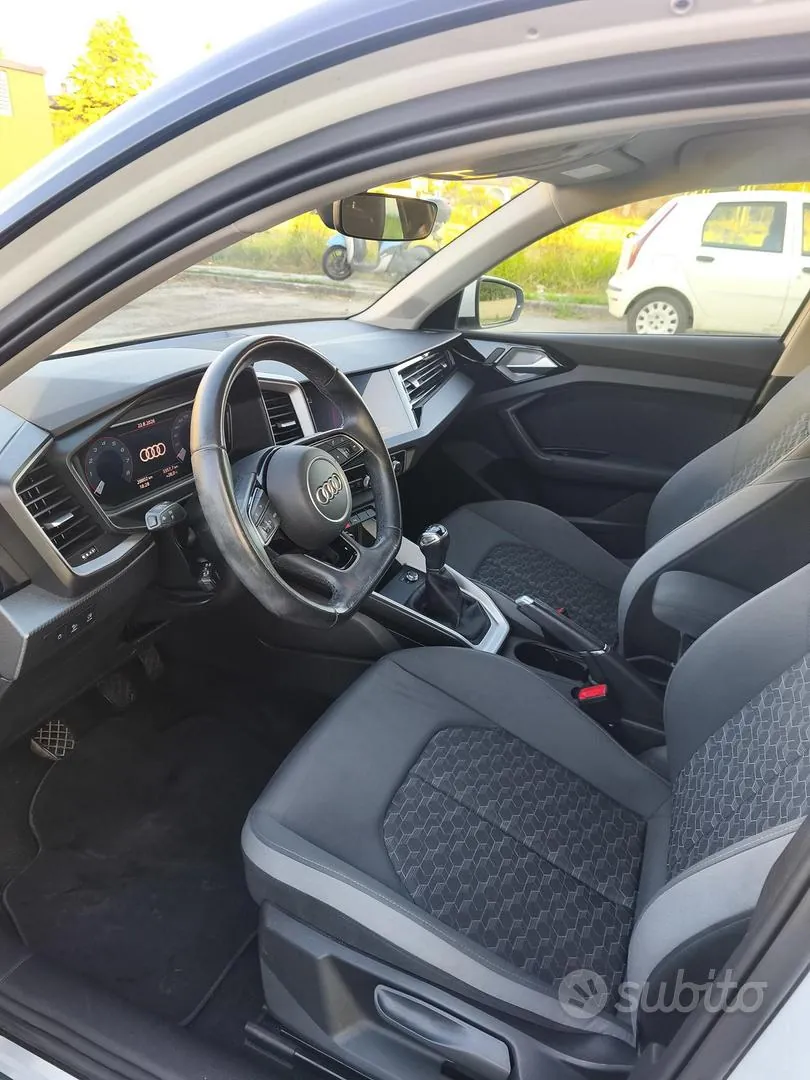 Audi A1 2025 photo 5