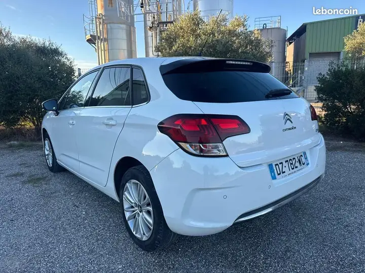 Citroen C4 2016 photo 3