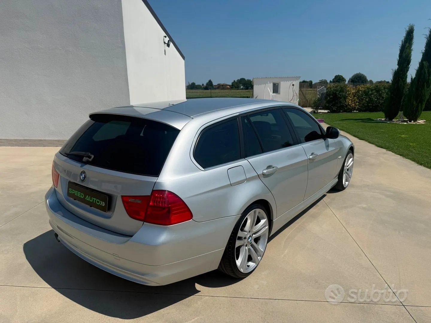 BMW 318D 2012 photo 5