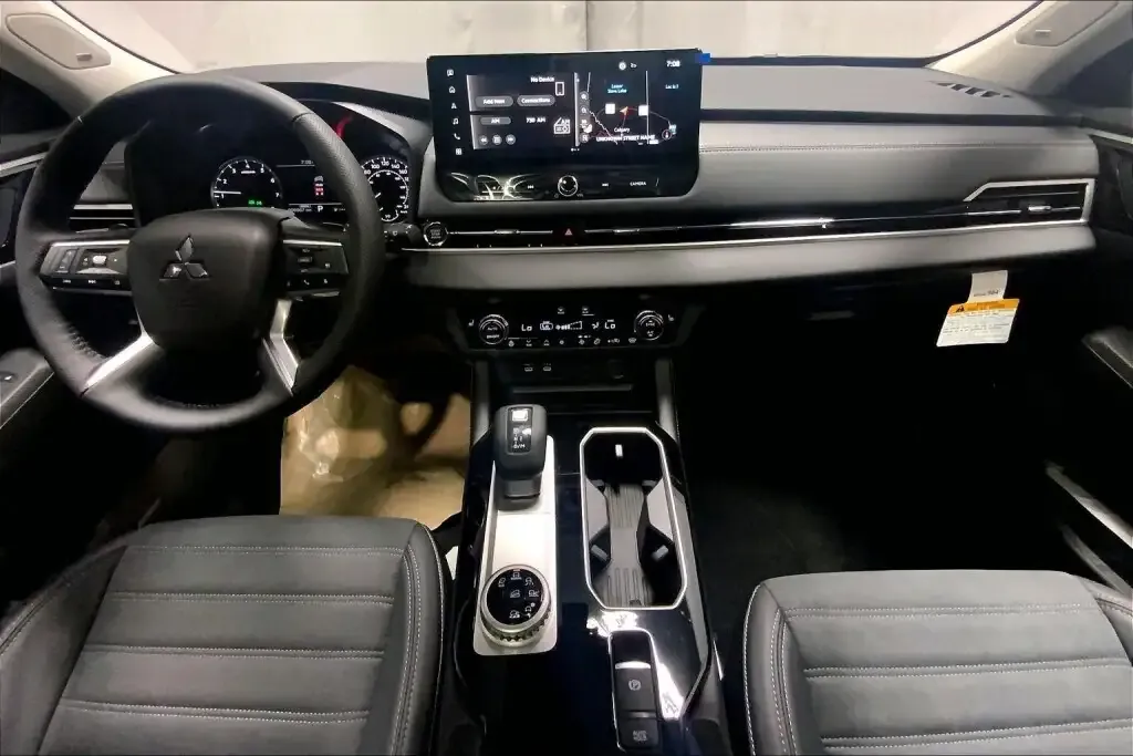 Mitsubishi Outlander 2026 photo 5