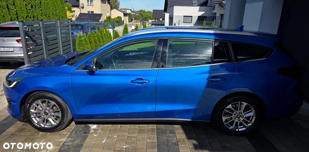 Ford Focus 2023 photo 3