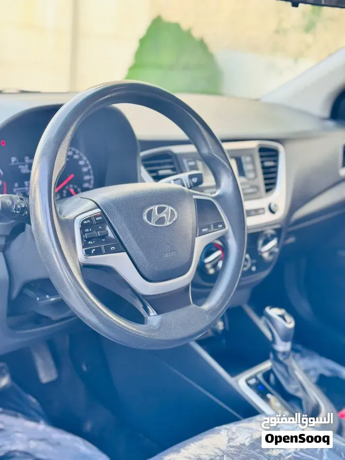 Hyundai Accent 2021 photo 4