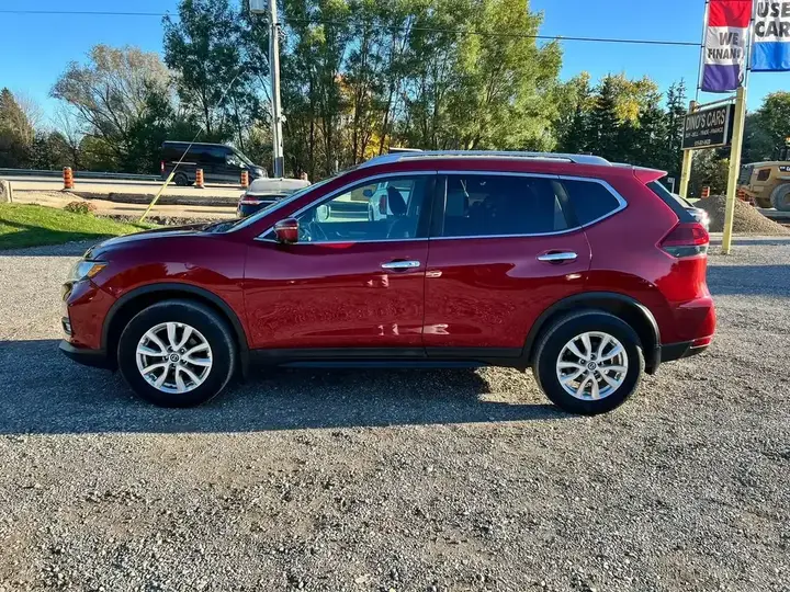 Nissan Rogue 2018 photo 2