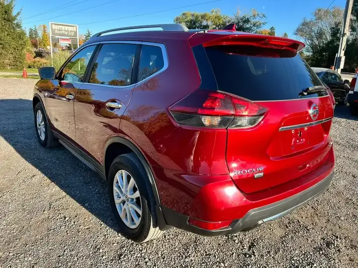 Nissan Rogue 2018 photo 3