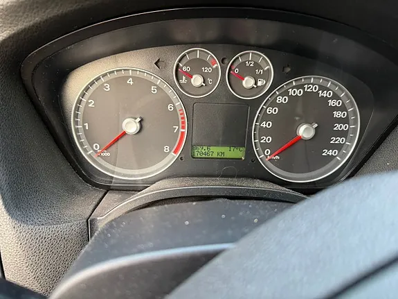 Ford Focus 2005 photo 2