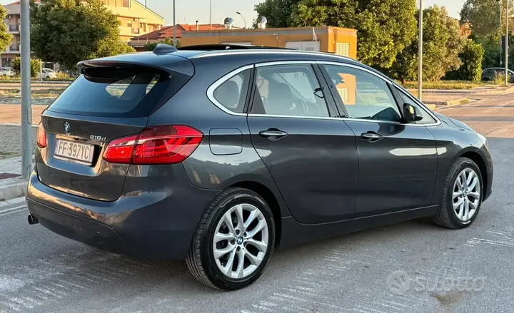 BMW 2 Series Active Tourer 2016 photo 2