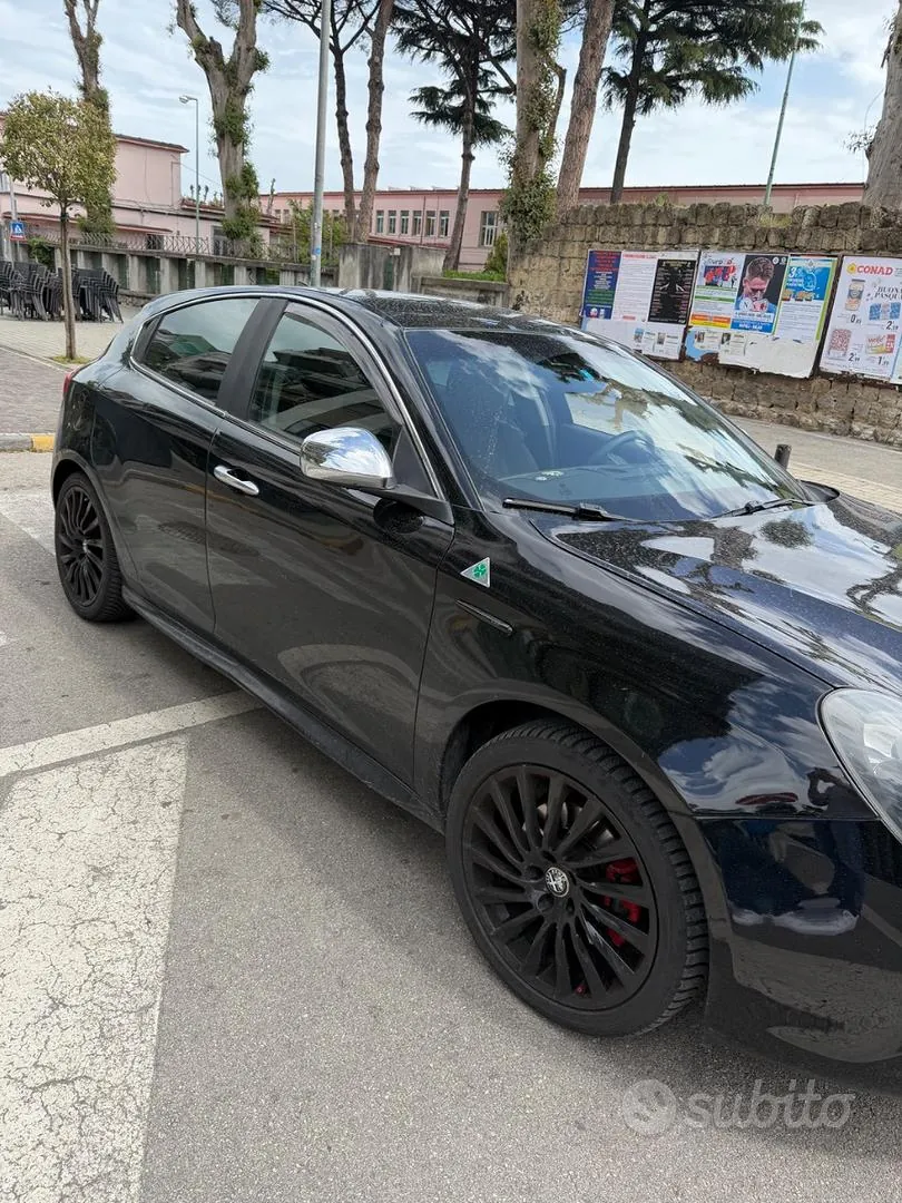Alfa Romeo Giulietta 2010 photo 4