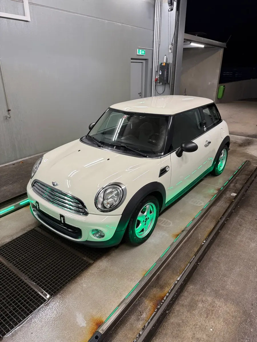 Mini Cooper 2011 photo 3