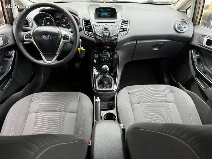Ford Fiesta 2014 photo 4