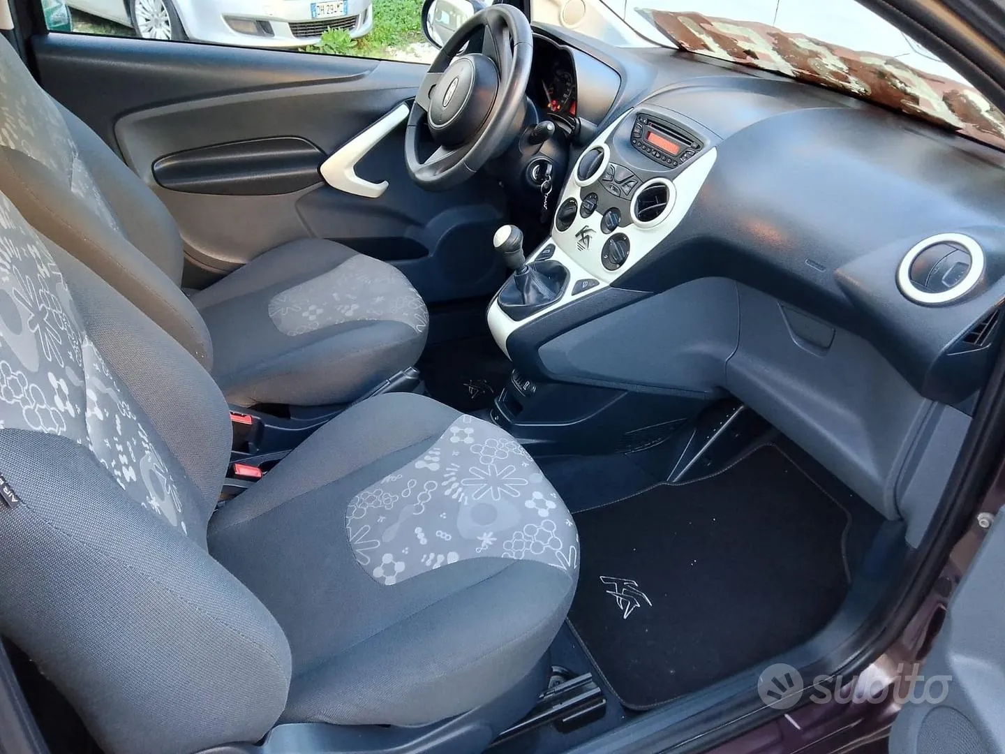 Ford Ka 2013 photo 5