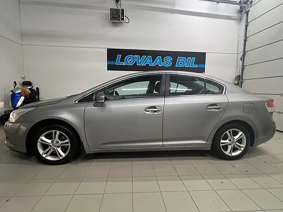 Toyota Avensis 2009 photo 4