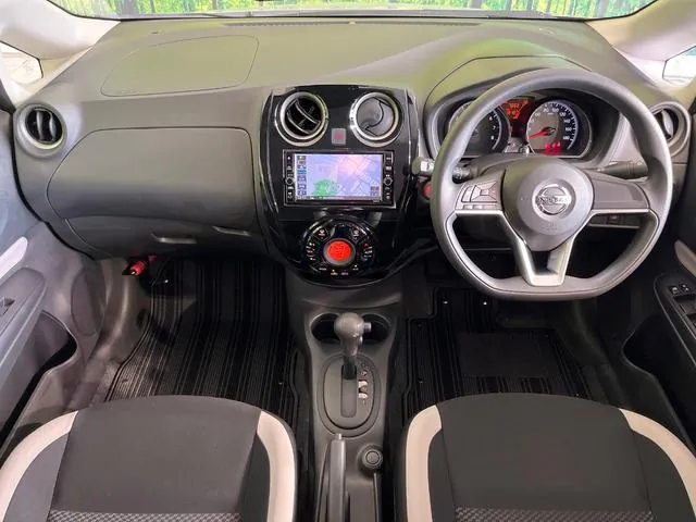 Nissan Note 2020 photo 2
