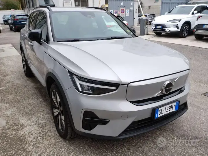 Volvo Xc40 2022 photo 4