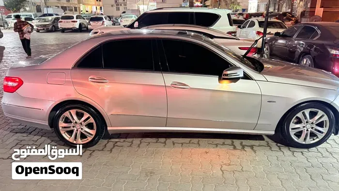 Mercedes-Benz E200 2010 photo 2