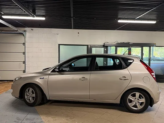 Hyundai I30 2010 photo 2