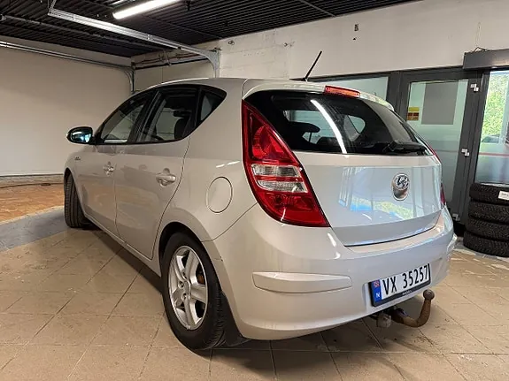 Hyundai I30 2010 photo 3