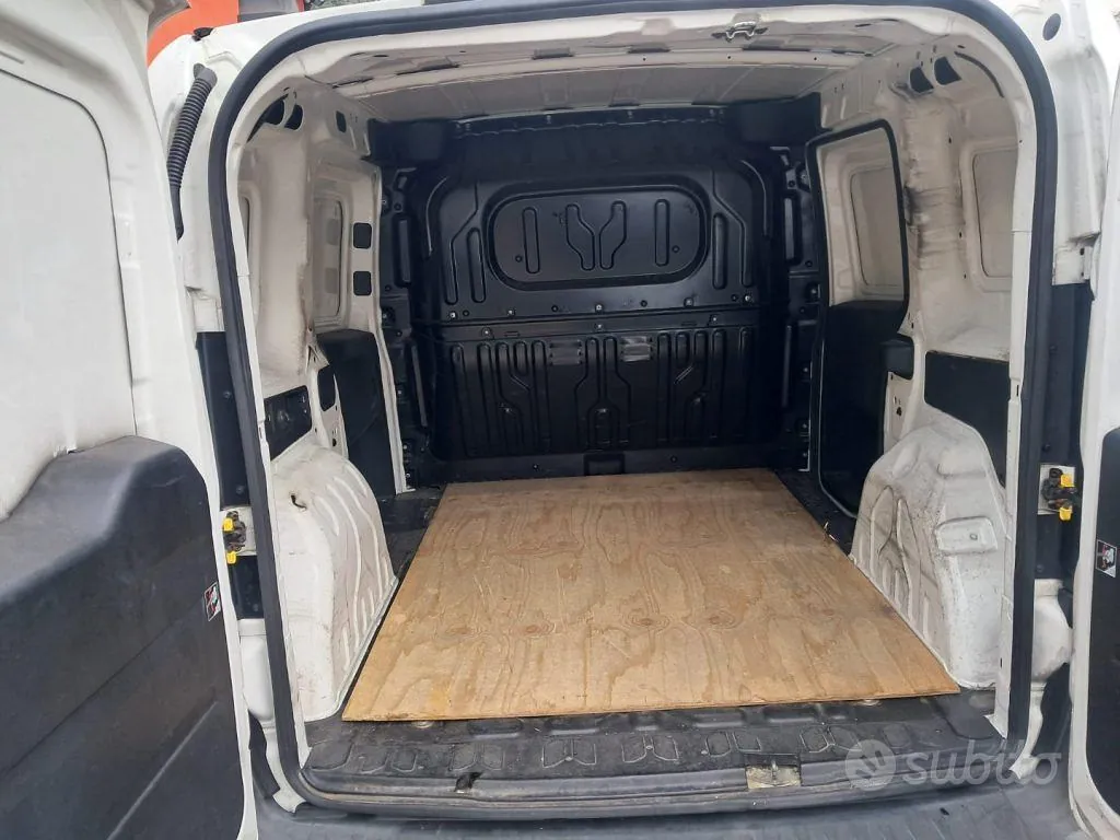 Fiat Doblo 2013 photo 2
