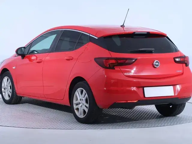 Opel Astra 2015 photo 3