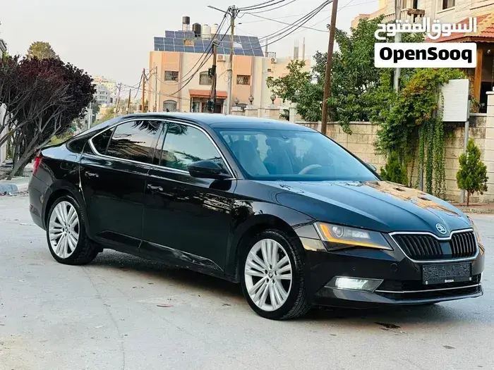 Skoda Superb 2018 photo 4