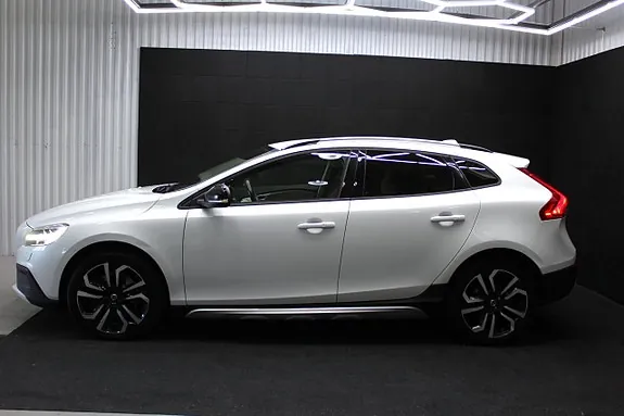 Volvo V40 Cross Country 2017 photo 3