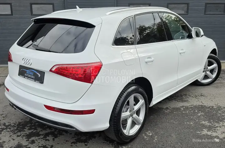 Audi Q5 2011 photo 2