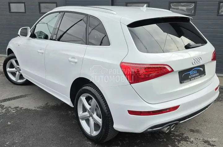 Audi Q5 2011 photo 4