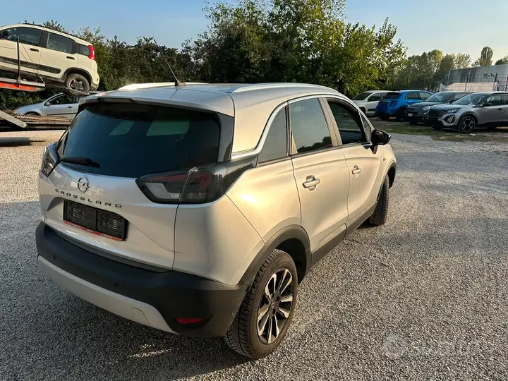 Opel Crossland 2023 photo 4