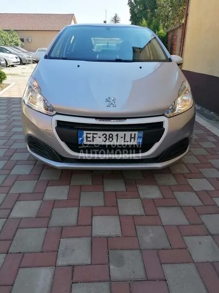 Peugeot 208 2016 photo 2