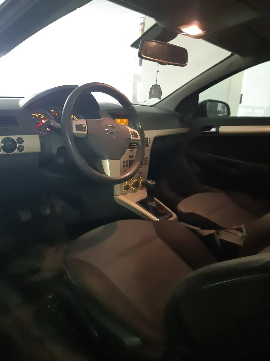 Opel Astra 2008 photo 3