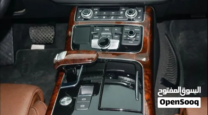 Audi A8 2013 photo 3