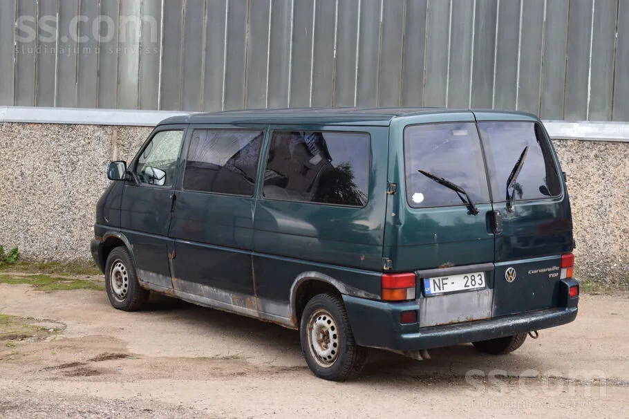 Volkswagen Caravelle 2003 photo 3