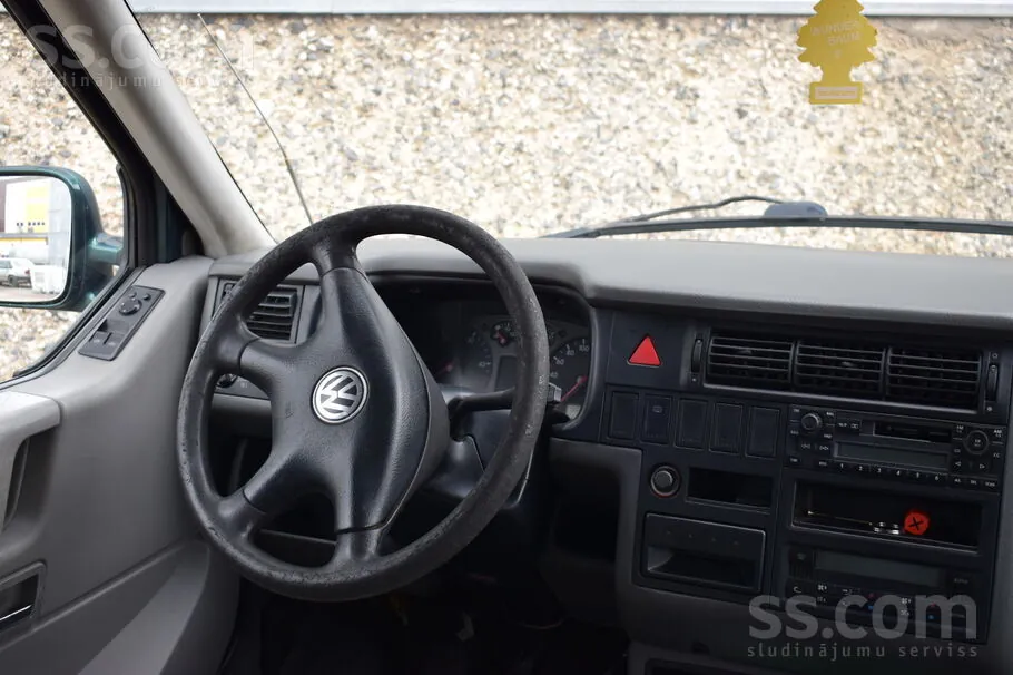 Volkswagen Caravelle 2003 photo 5