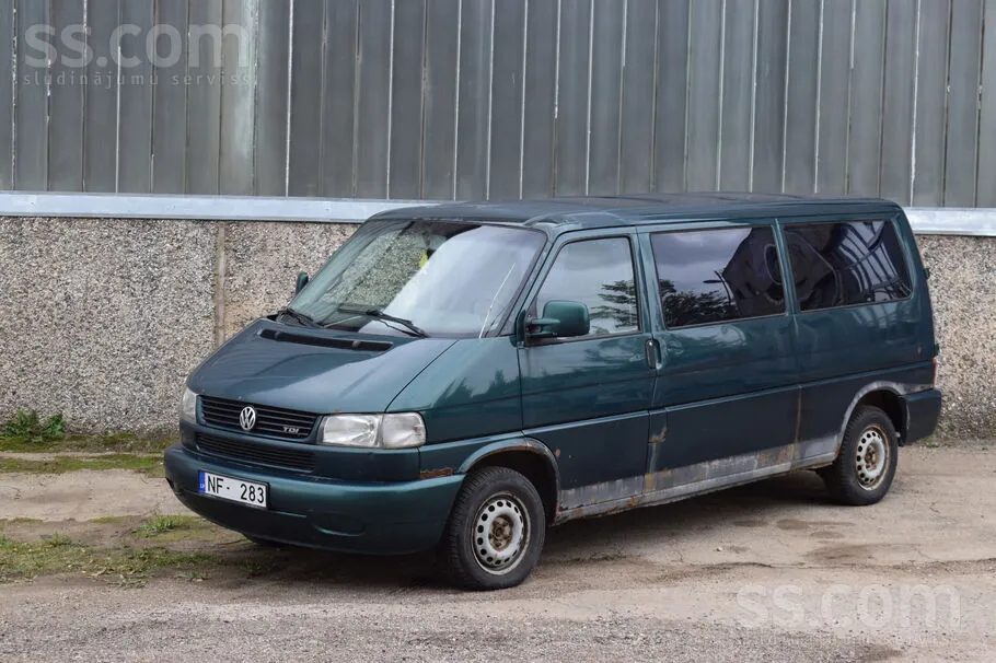 Volkswagen Caravelle 2003 photo 2