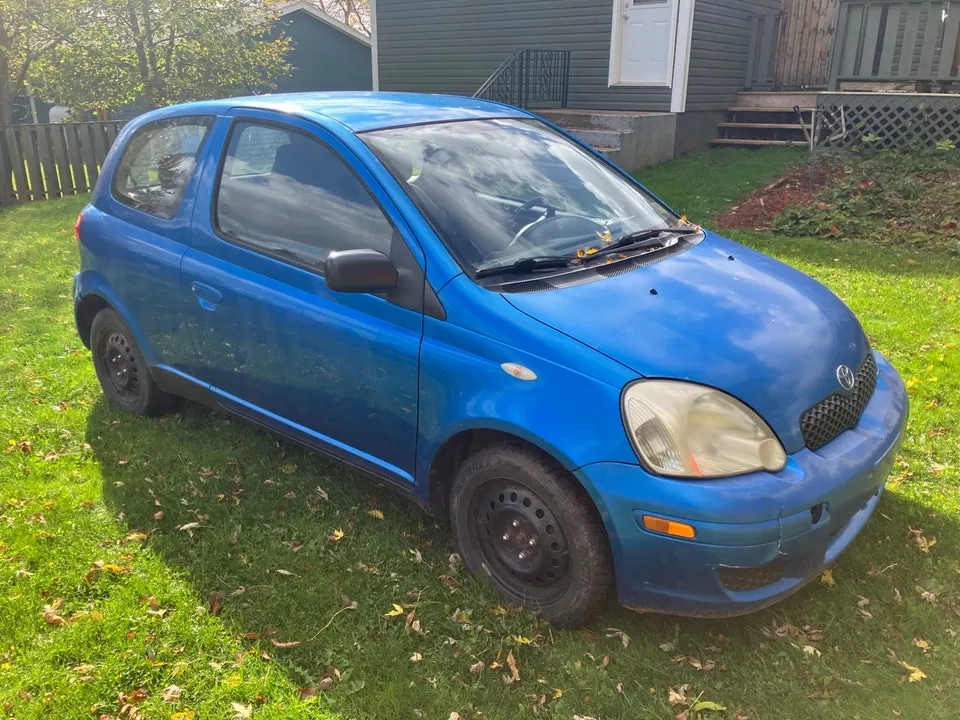 Toyota Echo 2004 photo 5