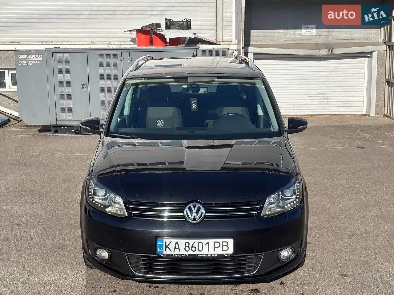 Volkswagen Touran 2011 photo 4