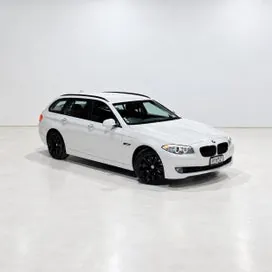 BMW 523I 2013 photo 2