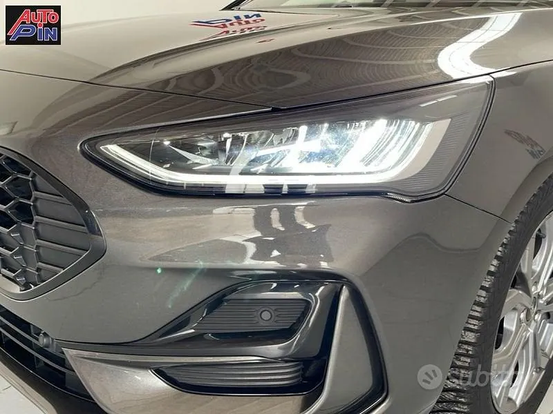 Ford Focus 2025 photo 4