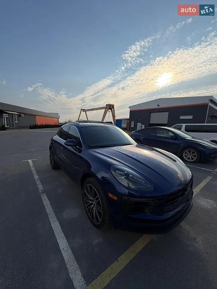 Porsche Macan 2023 photo 2