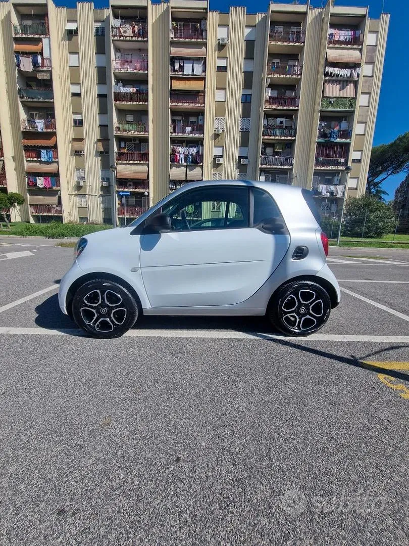 Smart Fortwo 2018 photo 3