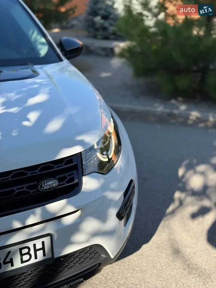 Land Rover Discovery Sport 2017 photo 5